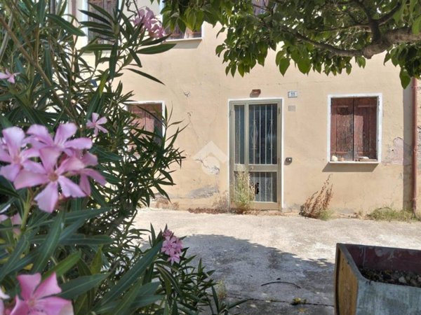 casa indipendente in vendita a Lozzo Atestino in zona Chiavicone