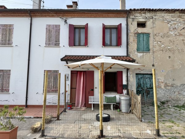 casa semindipendente in vendita a Lozzo Atestino in zona Valbona