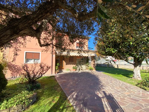 casa indipendente in vendita a Lozzo Atestino