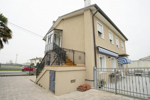 casa indipendente in vendita a Maserà di Padova in zona Bertipaglia