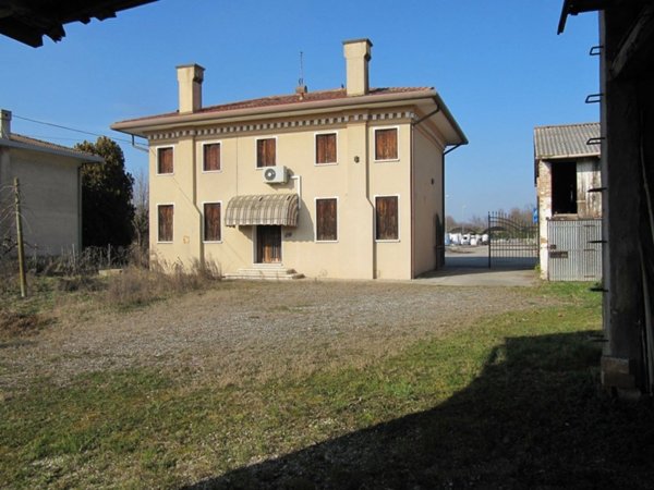 casa indipendente in vendita a Massanzago
