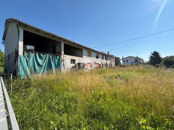 casa indipendente in vendita a Massanzago in zona San Dono