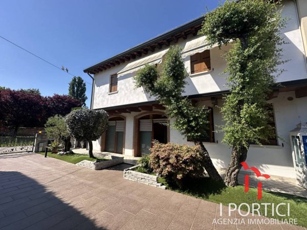 casa indipendente in vendita a Massanzago