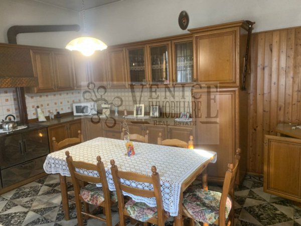 casa indipendente in vendita a Massanzago in zona San Dono