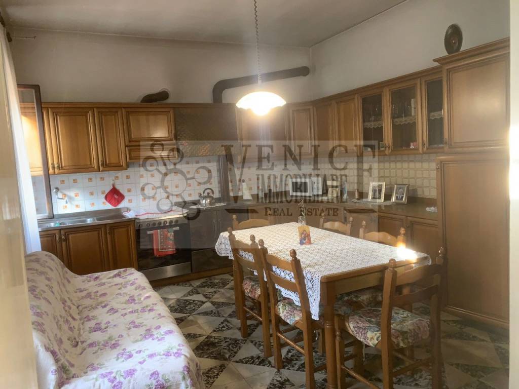 casa indipendente in vendita a Massanzago in zona San Dono