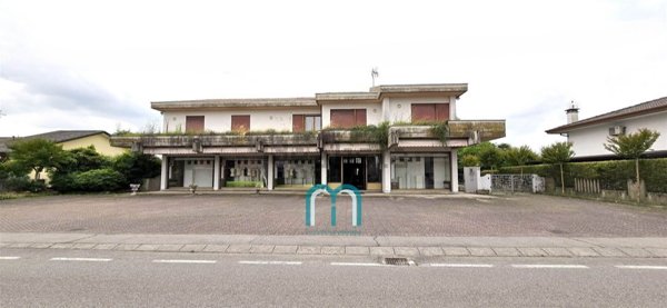 casa indipendente in vendita a Massanzago in zona Zeminiana