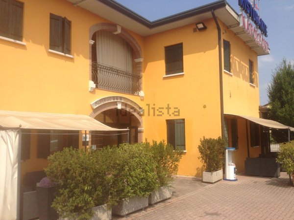 negozio in vendita a Massanzago