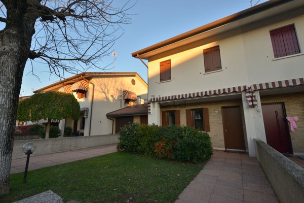 casa indipendente in vendita a Massanzago