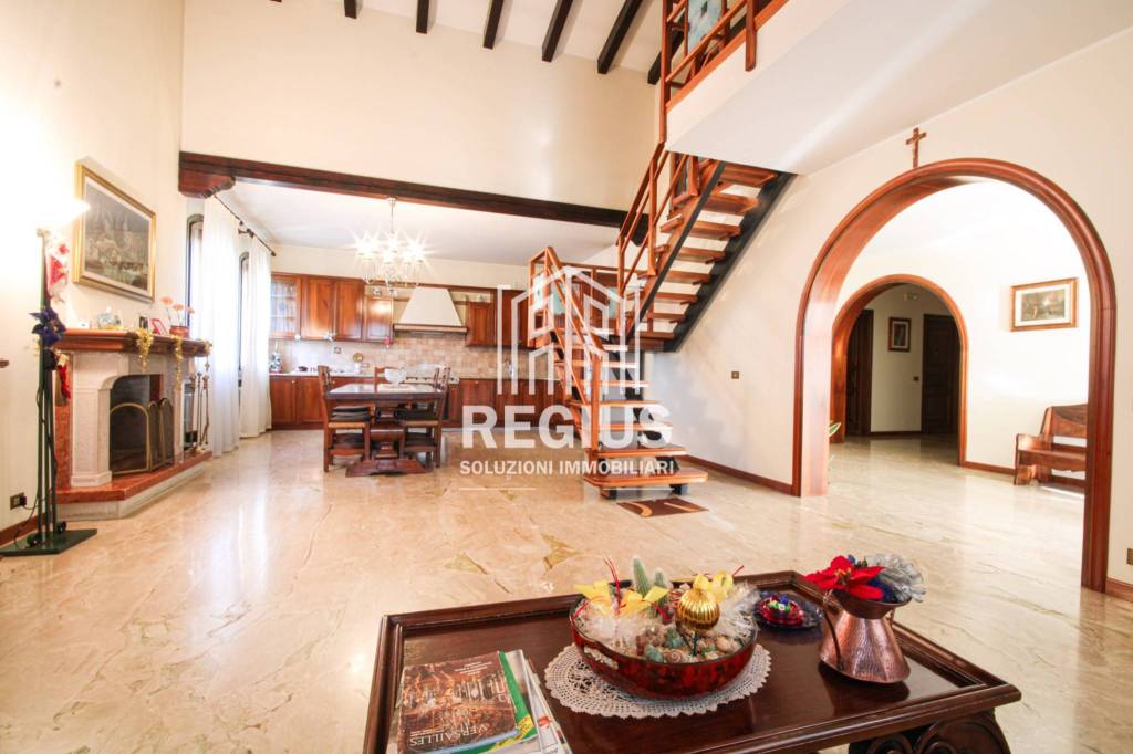 casa indipendente in vendita a Massanzago in zona Zeminiana