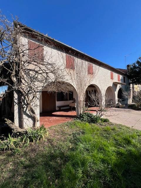 casa indipendente in vendita a Massanzago in zona Zeminiana