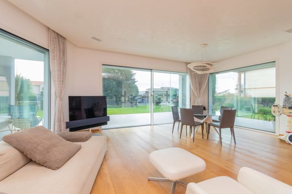 casa indipendente in vendita a Massanzago