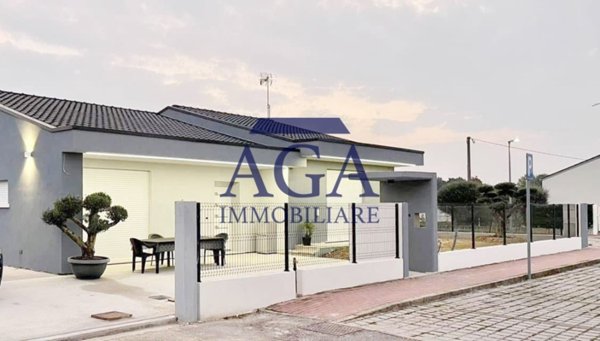 casa indipendente in vendita a Massanzago in zona Zeminiana