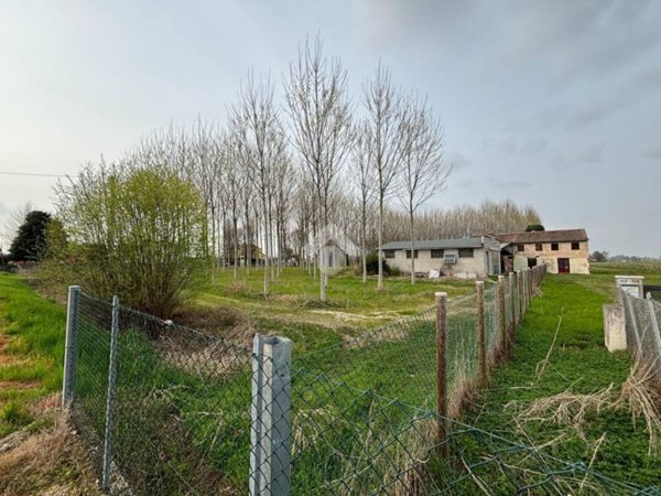 terreno edificabile in vendita a Massanzago