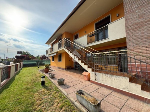 casa indipendente in vendita a Massanzago in zona San Dono