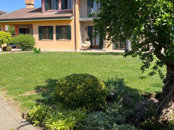 casa indipendente in vendita a Massanzago