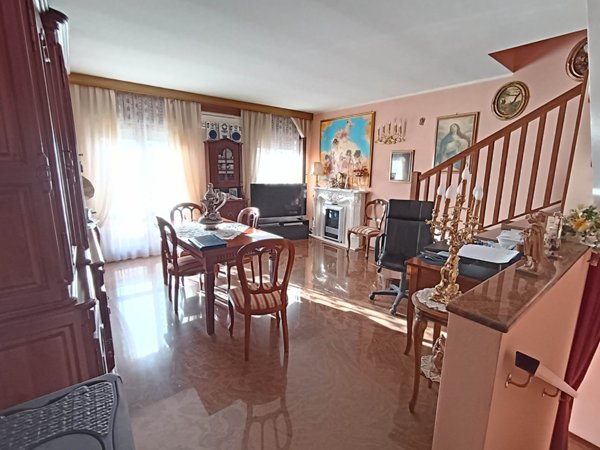 casa indipendente in vendita a Massanzago in zona San Dono