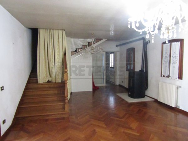 casa indipendente in vendita a Massanzago in zona Zeminiana