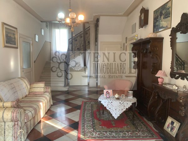 casa indipendente in vendita a Massanzago in zona San Dono