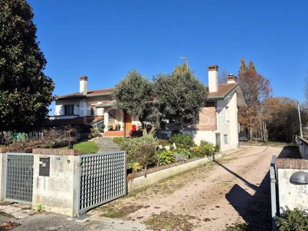 casa indipendente in vendita a Massanzago in zona Zeminiana