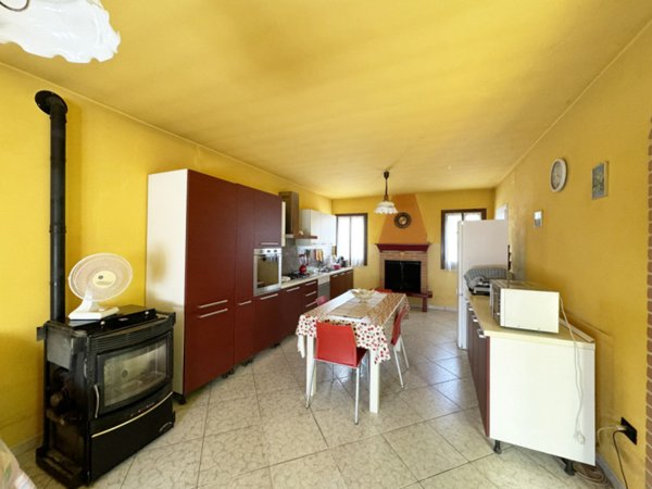 casa indipendente in vendita a Megliadino San Vitale