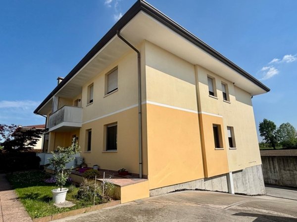 appartamento in vendita a Megliadino San Vitale