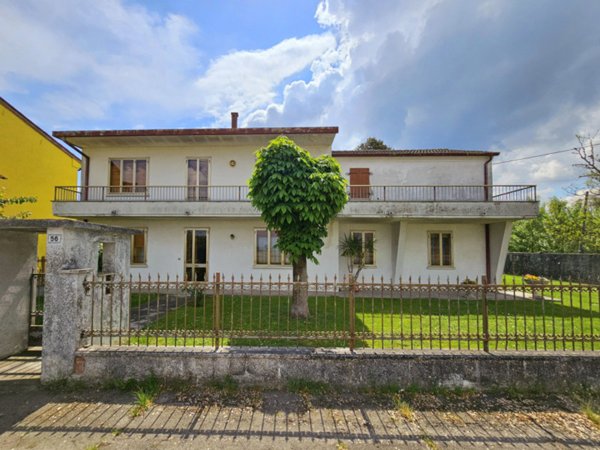 casa indipendente in vendita a Megliadino San Vitale