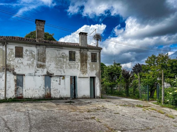 casa indipendente in vendita a Megliadino San Vitale