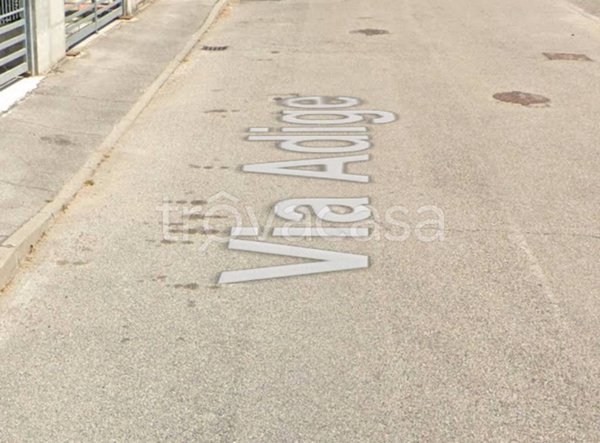 casa indipendente in vendita a Megliadino San Vitale