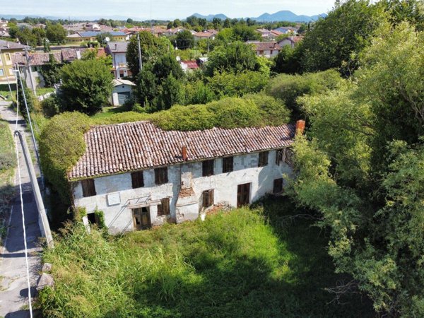 casa indipendente in vendita a Megliadino San Vitale