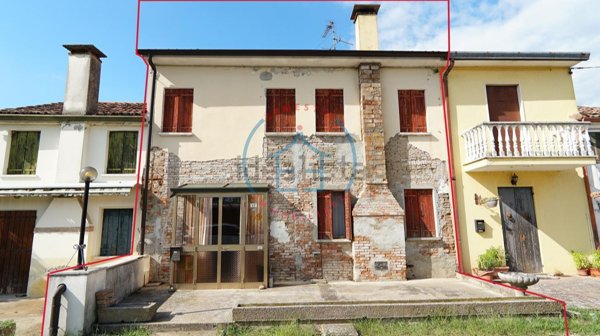 casa indipendente in vendita a Megliadino San Vitale