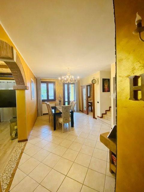 casa indipendente in vendita a Merlara