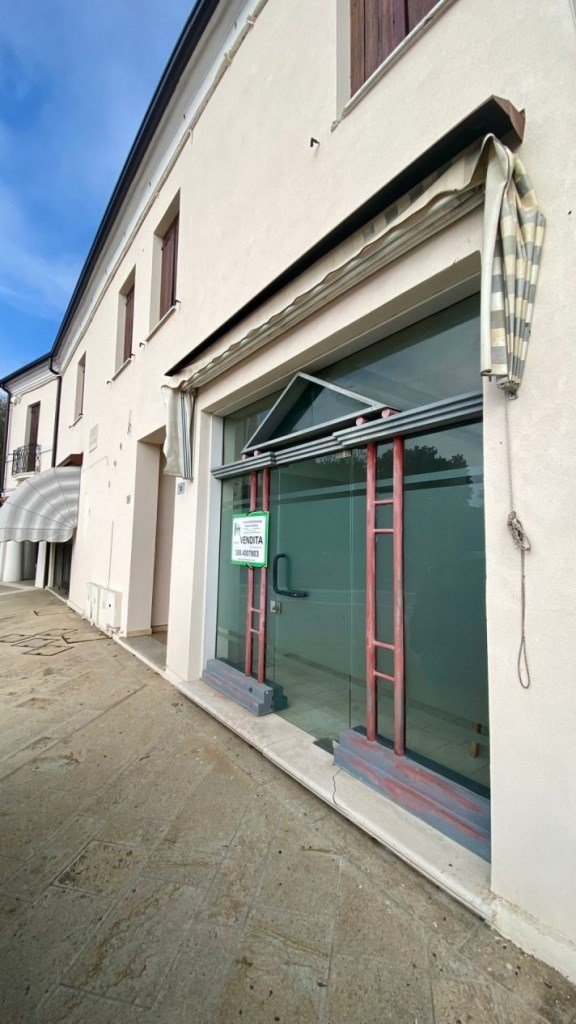 negozio in vendita a Merlara