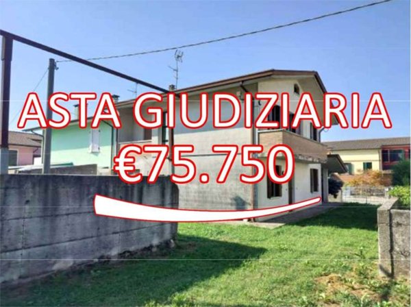 casa indipendente in vendita a Merlara