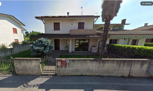casa indipendente in vendita a Merlara