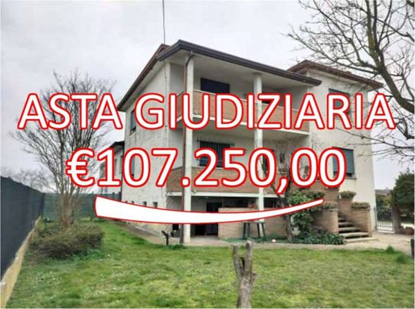 casa indipendente in vendita a Merlara