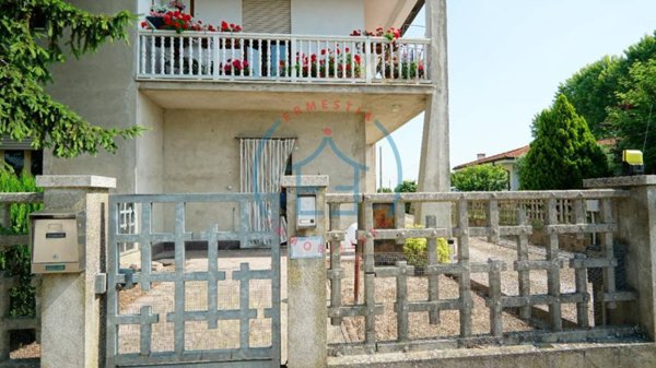 casa indipendente in vendita a Merlara