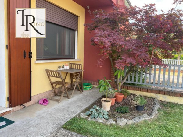 casa indipendente in vendita a Merlara