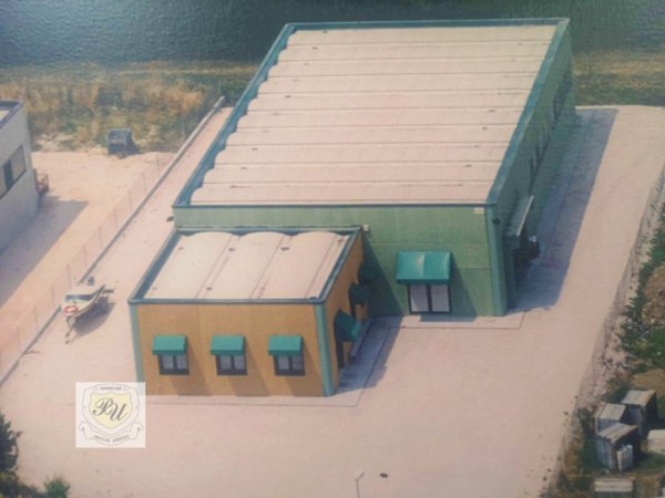 capannone in vendita a Merlara