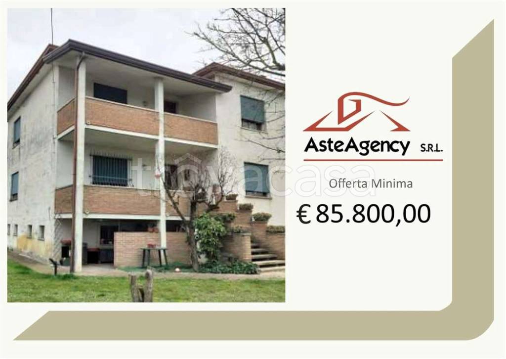 casa indipendente in vendita a Merlara