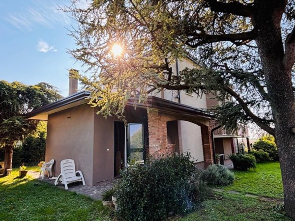 casa indipendente in vendita a Merlara