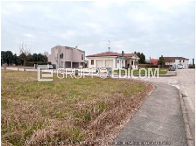 terreno edificabile in vendita a Merlara