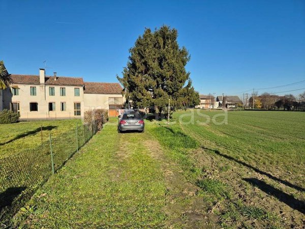 casa indipendente in vendita a Merlara