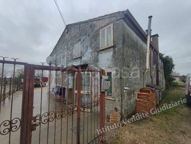 casa indipendente in vendita a Merlara