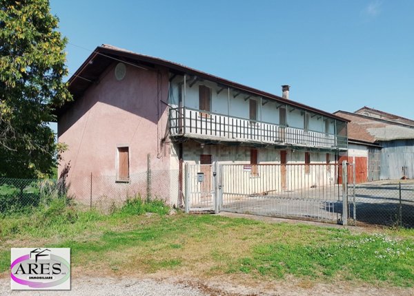 casale in vendita a Merlara in zona Minotte