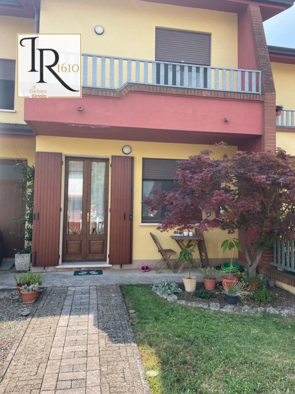 casa indipendente in vendita a Merlara