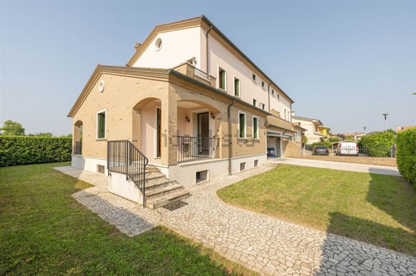 casa indipendente in vendita a Mestrino