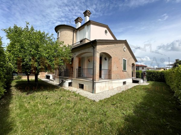 casa indipendente in vendita a Mestrino in zona Lissaro