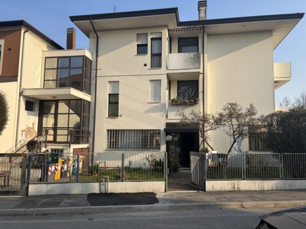 ufficio in vendita a Mestrino