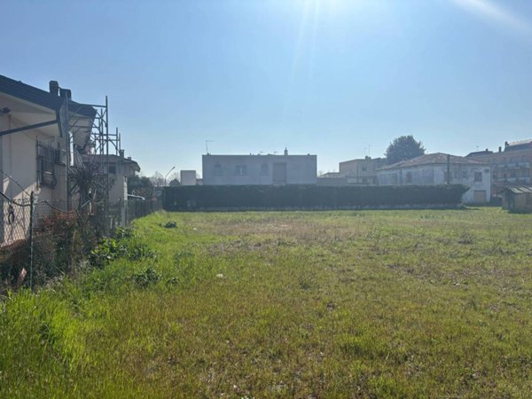 terreno edificabile in vendita a Mestrino
