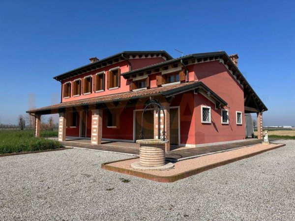 casa indipendente in vendita a Mestrino
